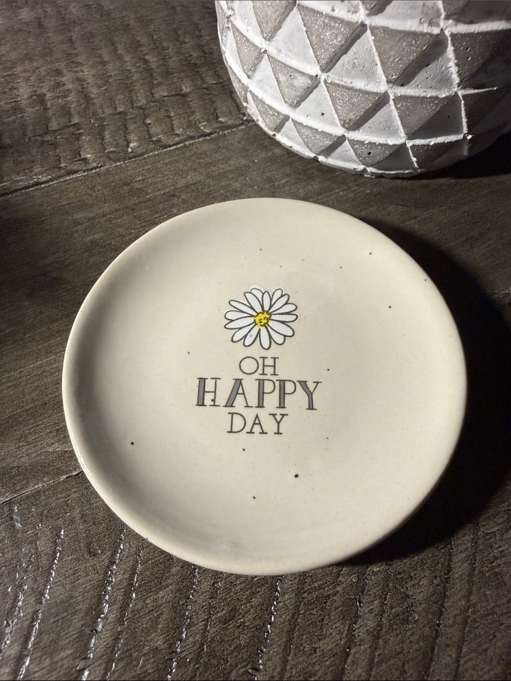 Oh Happy Day Ceramic Accent Trinket Plate in Cream - New!